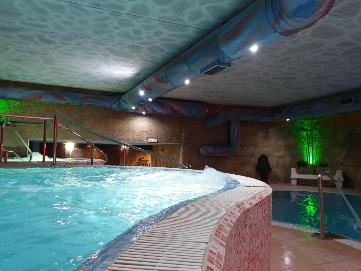 Spa Hotel Ciudad De Teruel Bagian luar foto