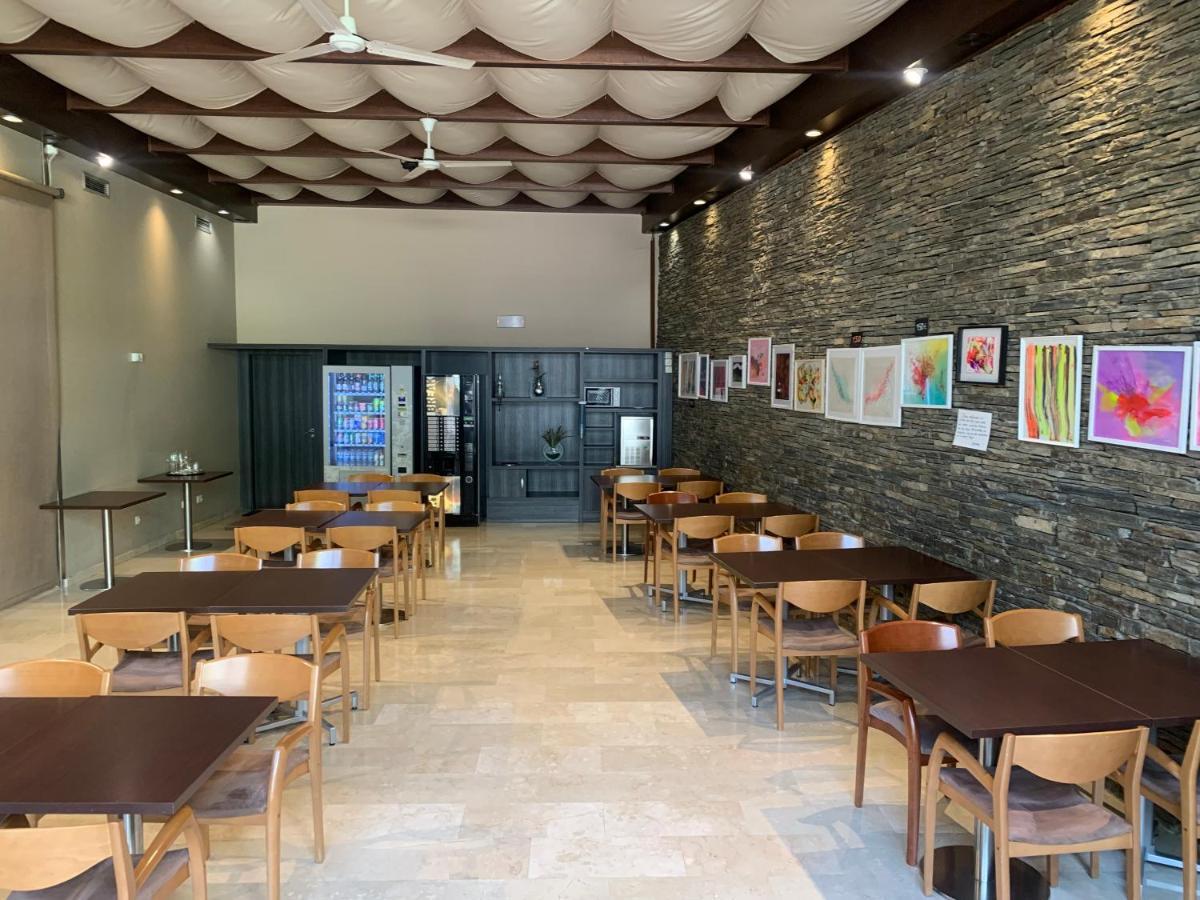 Spa Hotel Ciudad De Teruel Bagian luar foto
