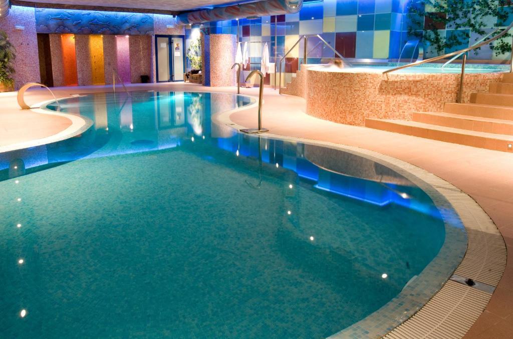 Spa Hotel Ciudad De Teruel Bagian luar foto