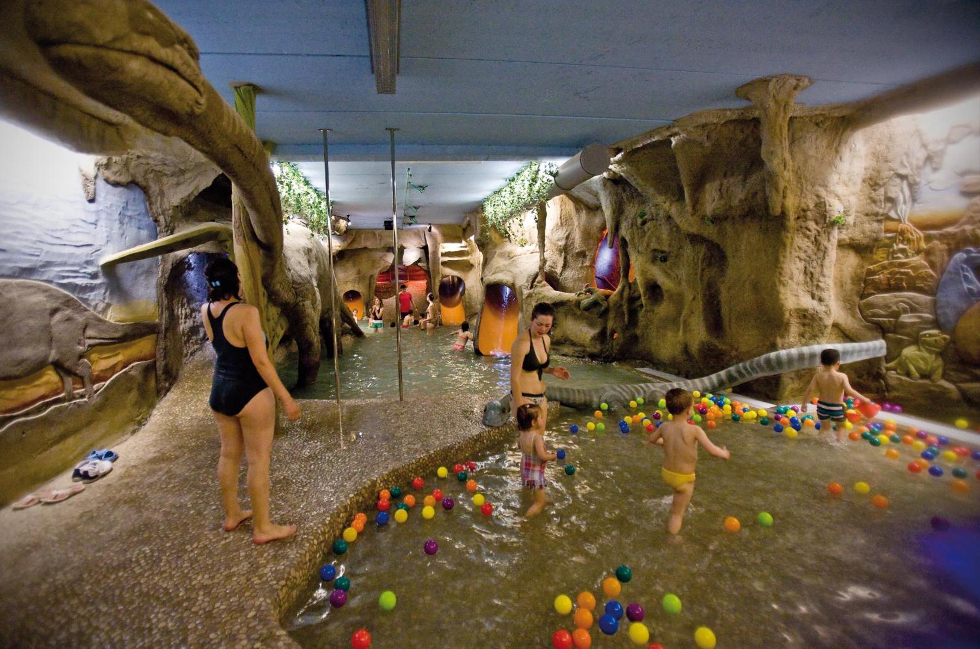 Spa Hotel Ciudad De Teruel Bagian luar foto