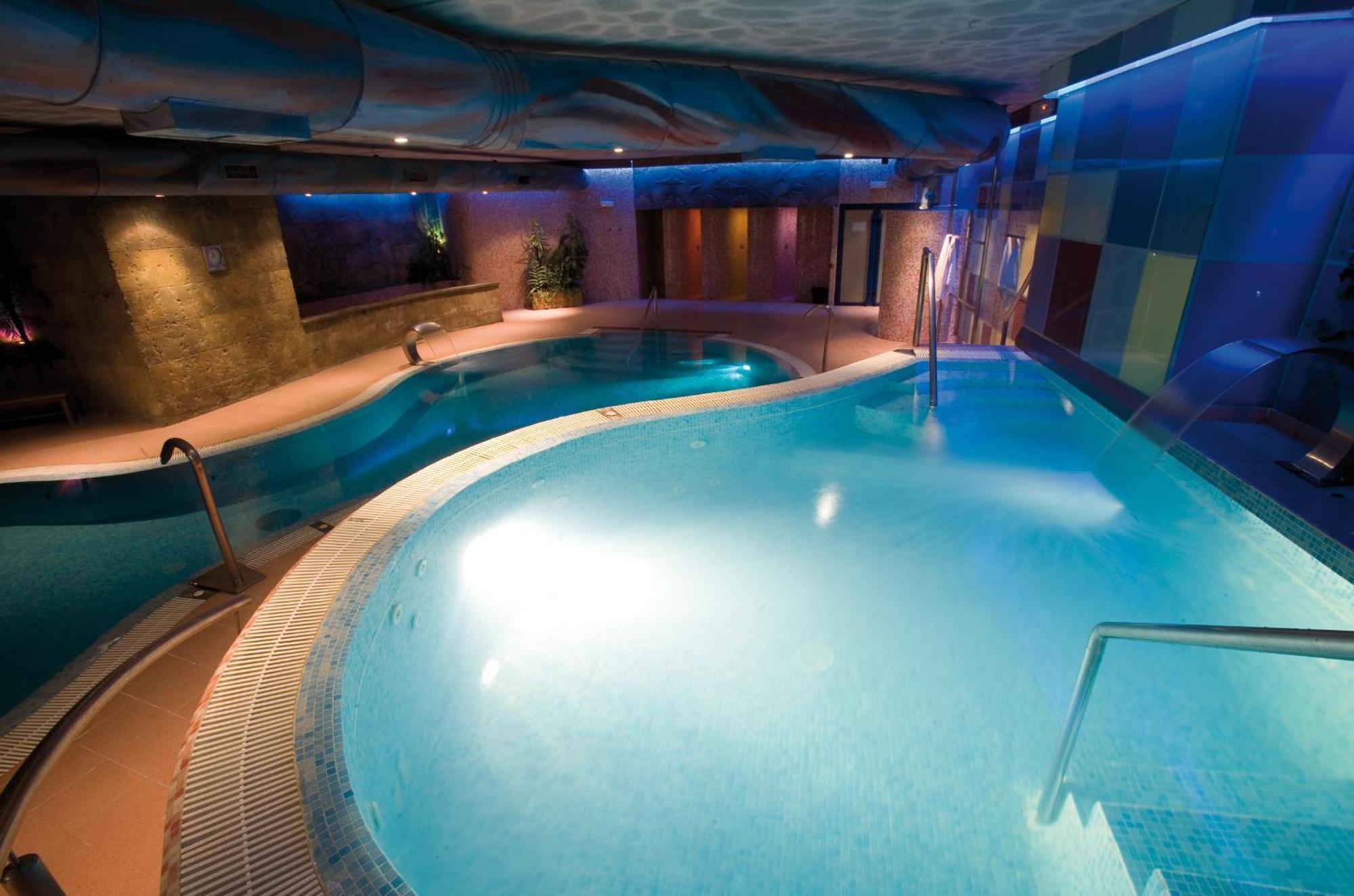 Spa Hotel Ciudad De Teruel Bagian luar foto