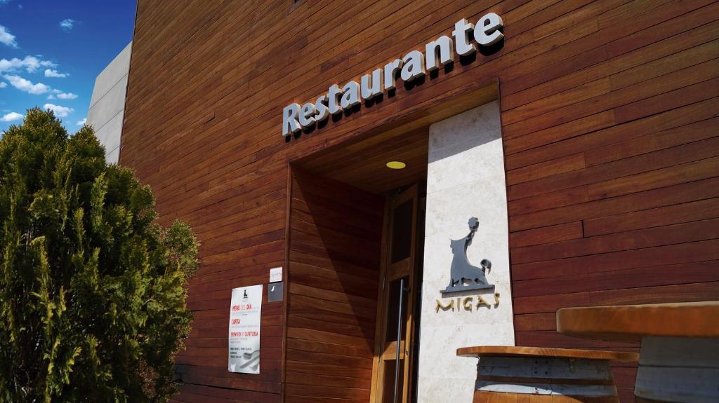 Spa Hotel Ciudad De Teruel Bagian luar foto